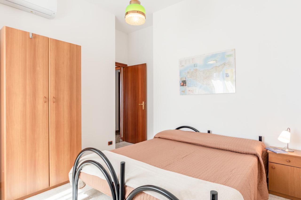 Giardini Naxos Apartment With Terrace Near The Sea Екстериор снимка